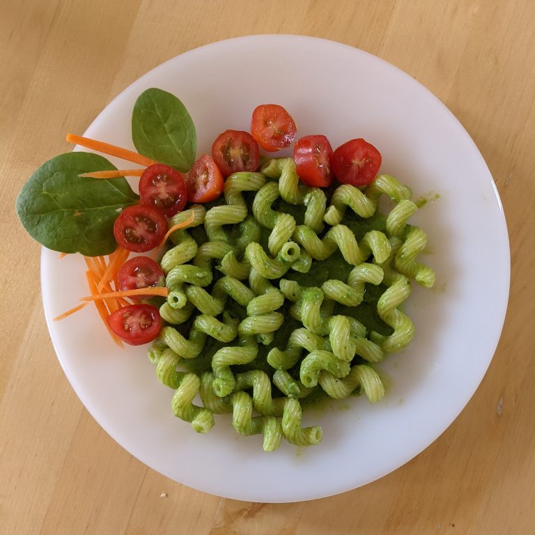 Easy Sunflower Spinach Pesto Pasta for Vegans and Vegetarians