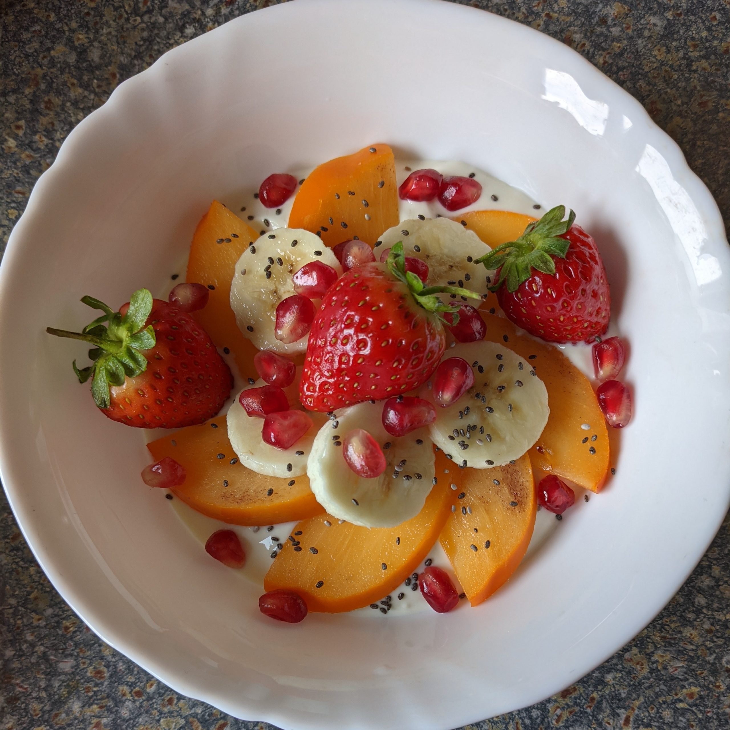 Breakfast-Yoghurt-Bowl-Recipe-with-Persimmon-Strawberries-Banana-Pomegranate-Arils-Chia-Seeds-Vanilla-Yoghurt-Recipe