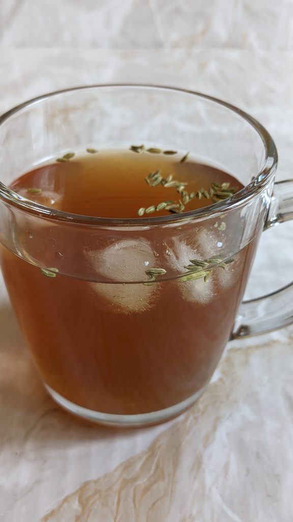 uk-heatwave-summer-fennel-and-rose-iced-tea-herbal-tea-recipes-iced-tea-recipes-uk