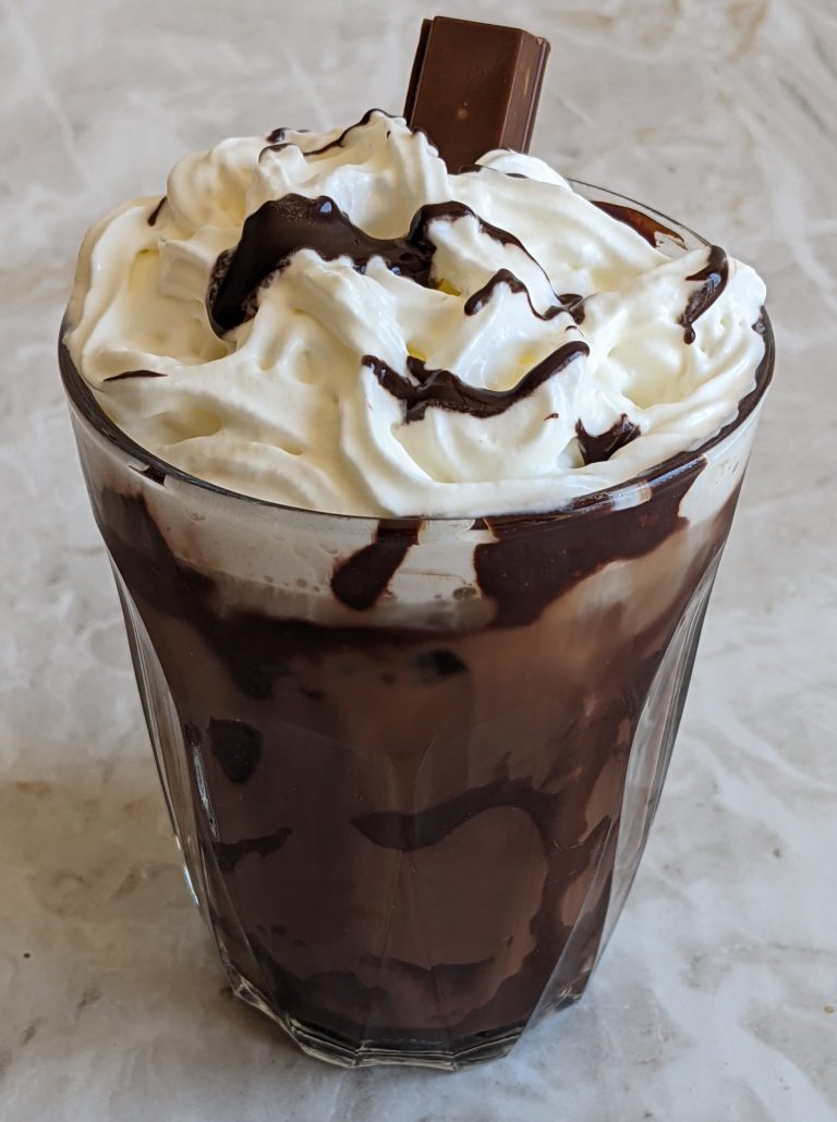 Instant Iced Cold Chocolate Coffee – Iced Mocha – Coffee Recipes – Chocolate Recipes – Hot Summer Drinks Recipes