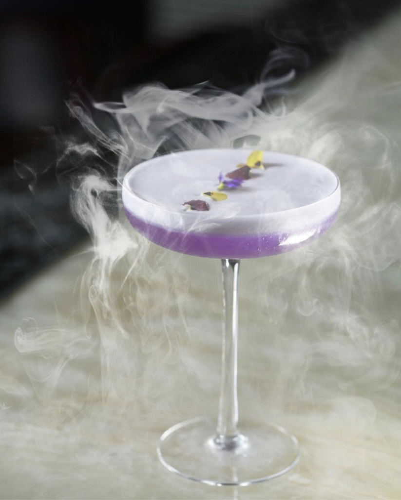 purple-blue-cocktail-created-with-blue-butterfly-pea-flowers